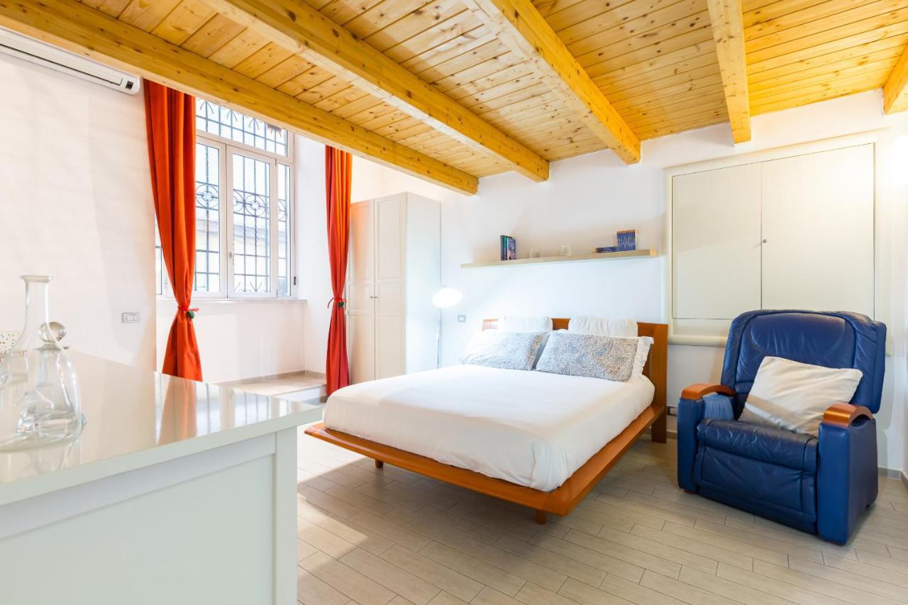 Ma Maison - Family Apartment At The Historical Center Napoli Eksteriør bilde